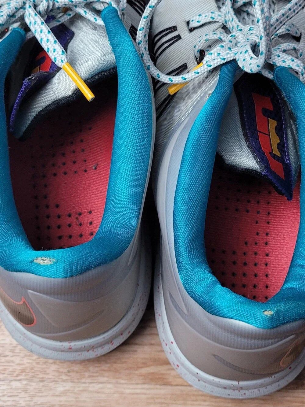Size 12 - Nike Air Max LeBron 10 Low Tropical Teal Platinum 2013